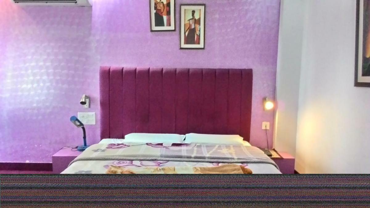Ratan Palace Hotel Dehradun Buitenkant foto